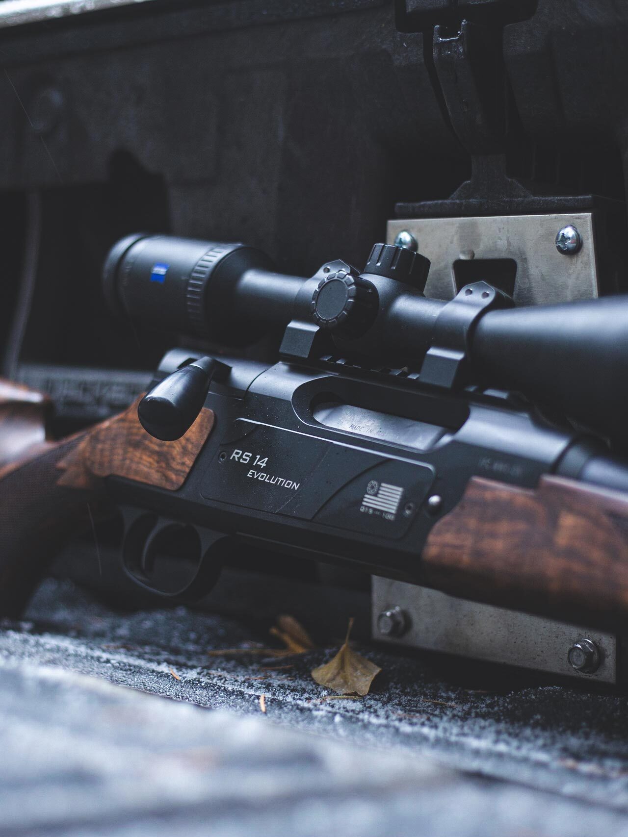 Strasser_USA-81_Vert2